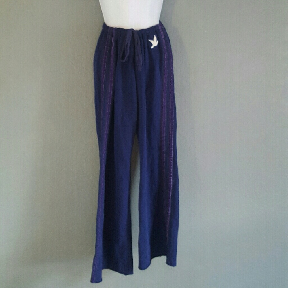 Aerie sweatpants.